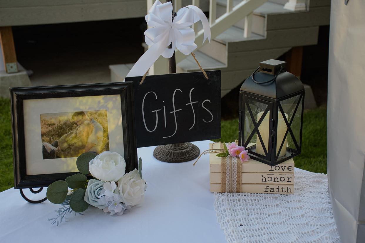 Small Hanging Chalkboard Set