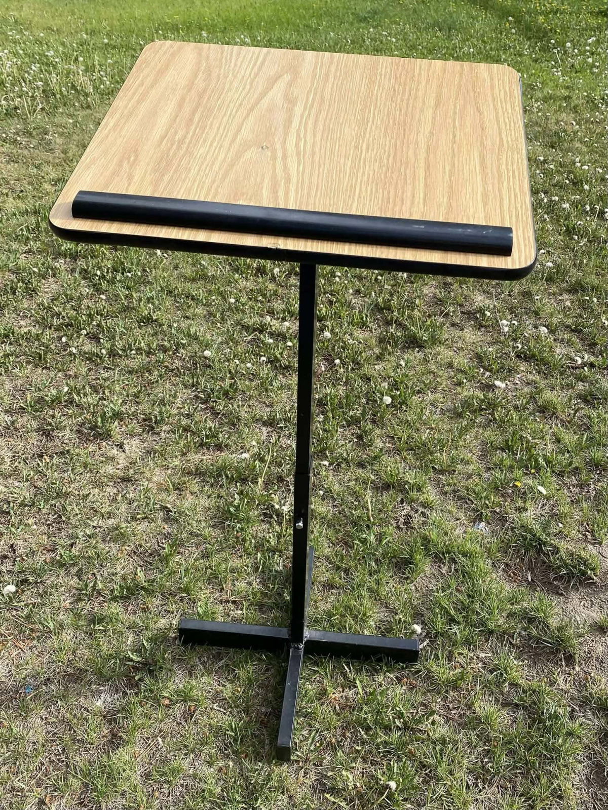 Podium Stand