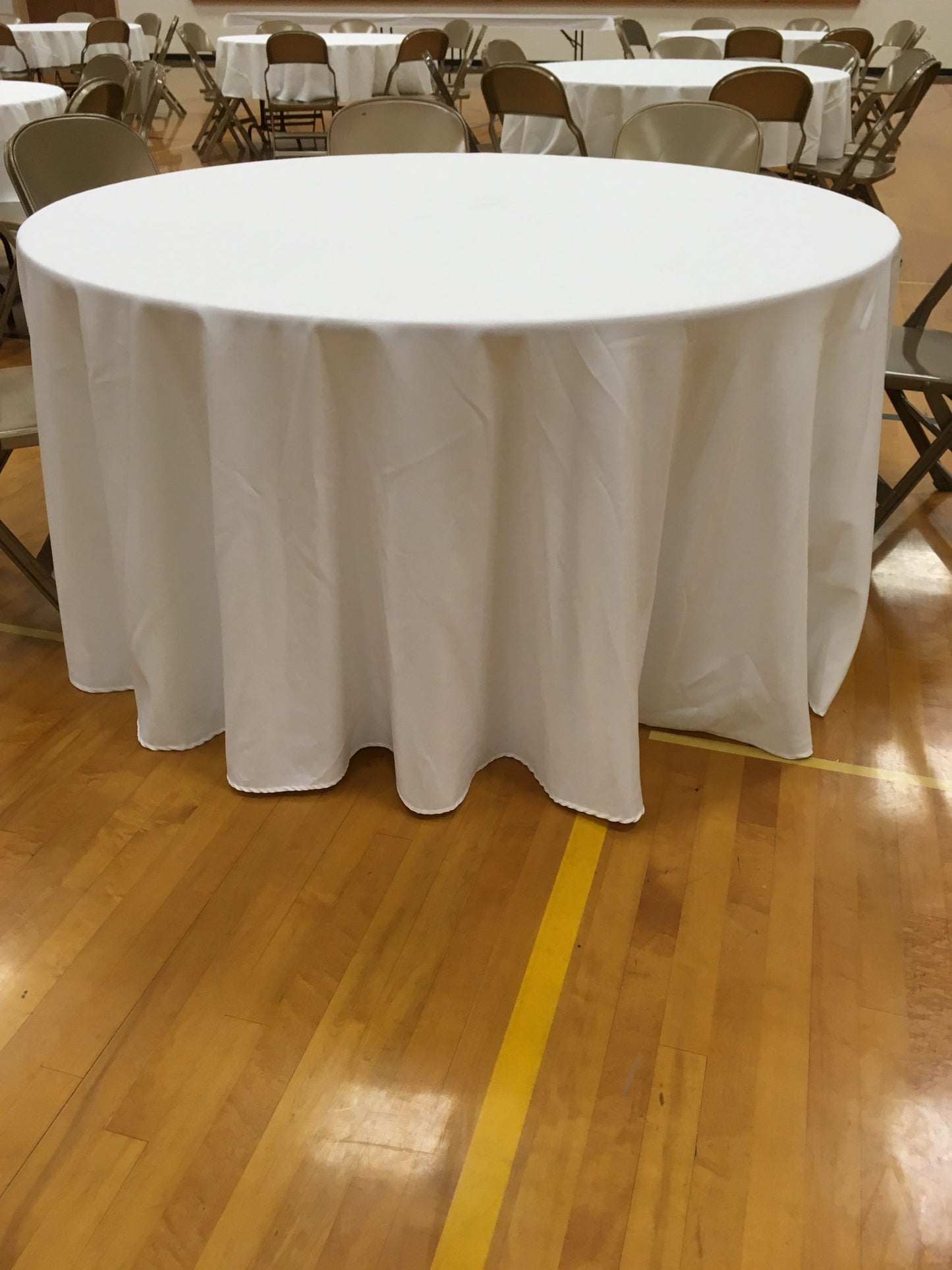 Round White Table Linen