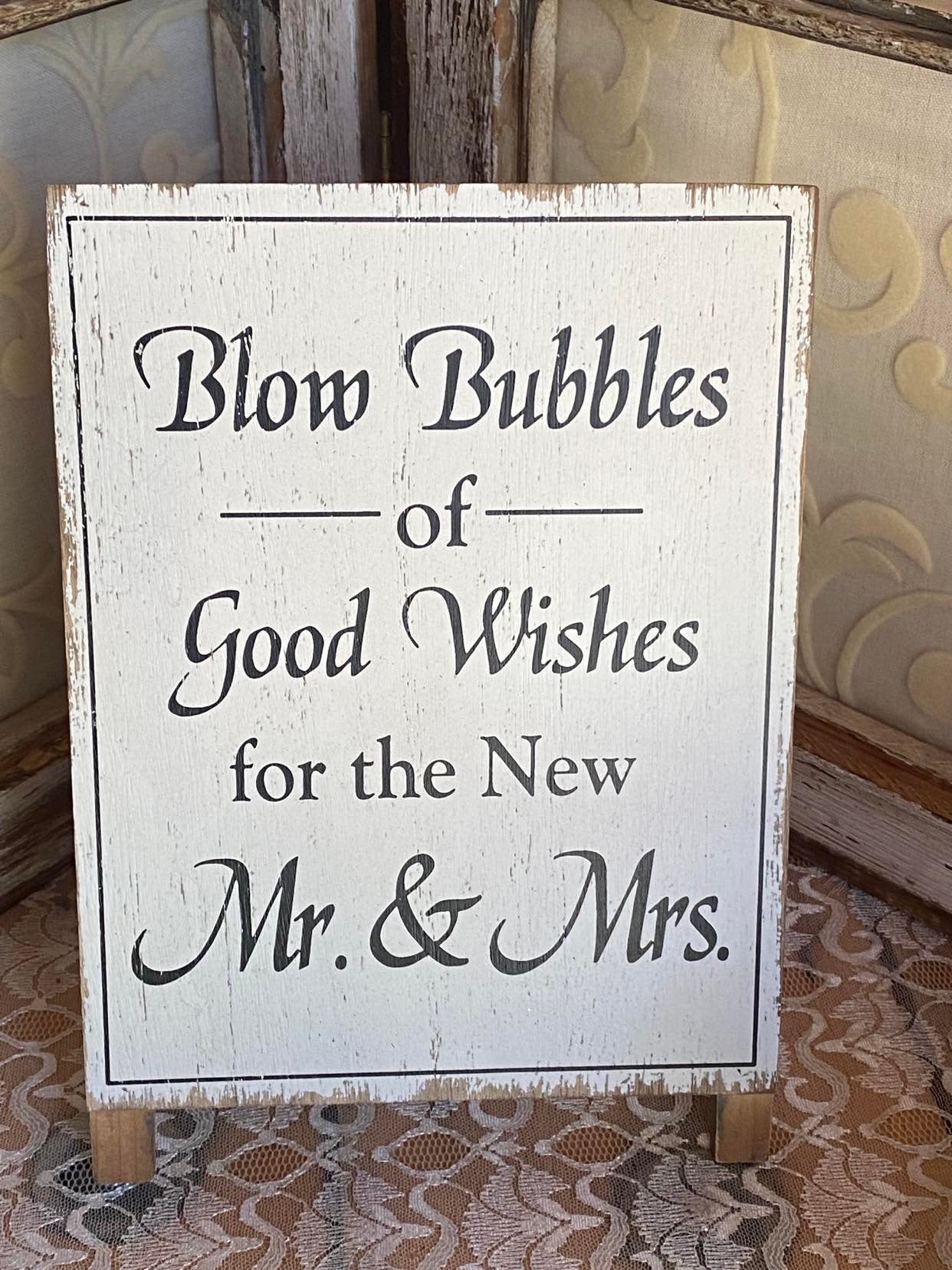 Bubble Sign – Rigby Wedding Rentals