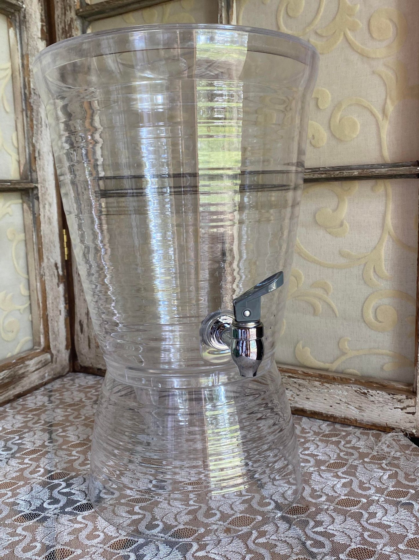 2.5 gal Ribbed Clear Beverage Dispenser