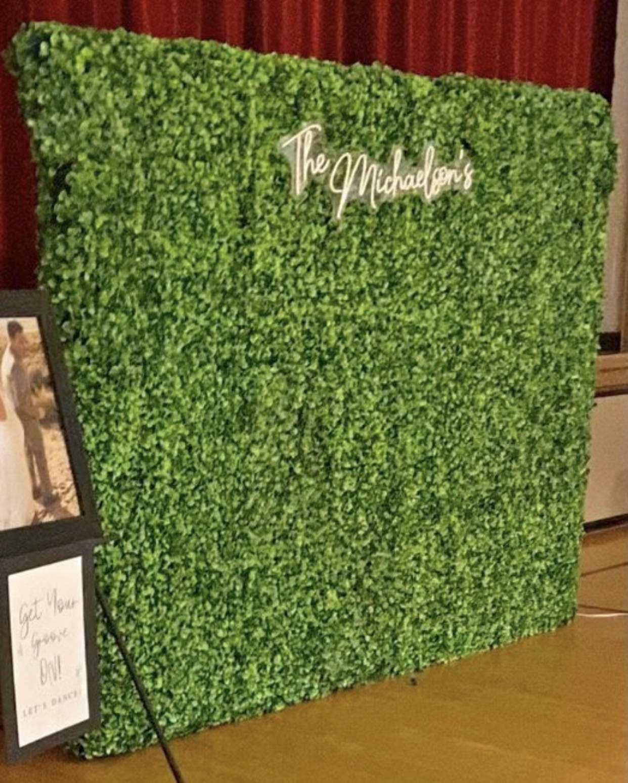 Boxwood Greenery Wall