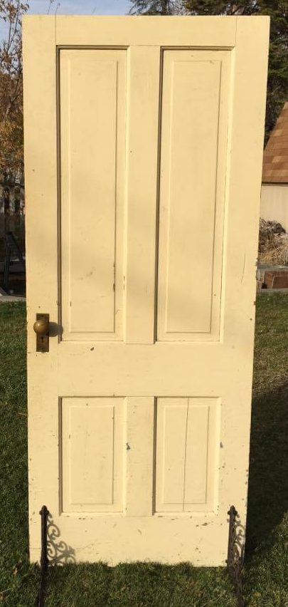 Rustic Cream/Gray Door