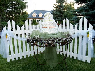 White Foldable Fence Cake Backdrop
