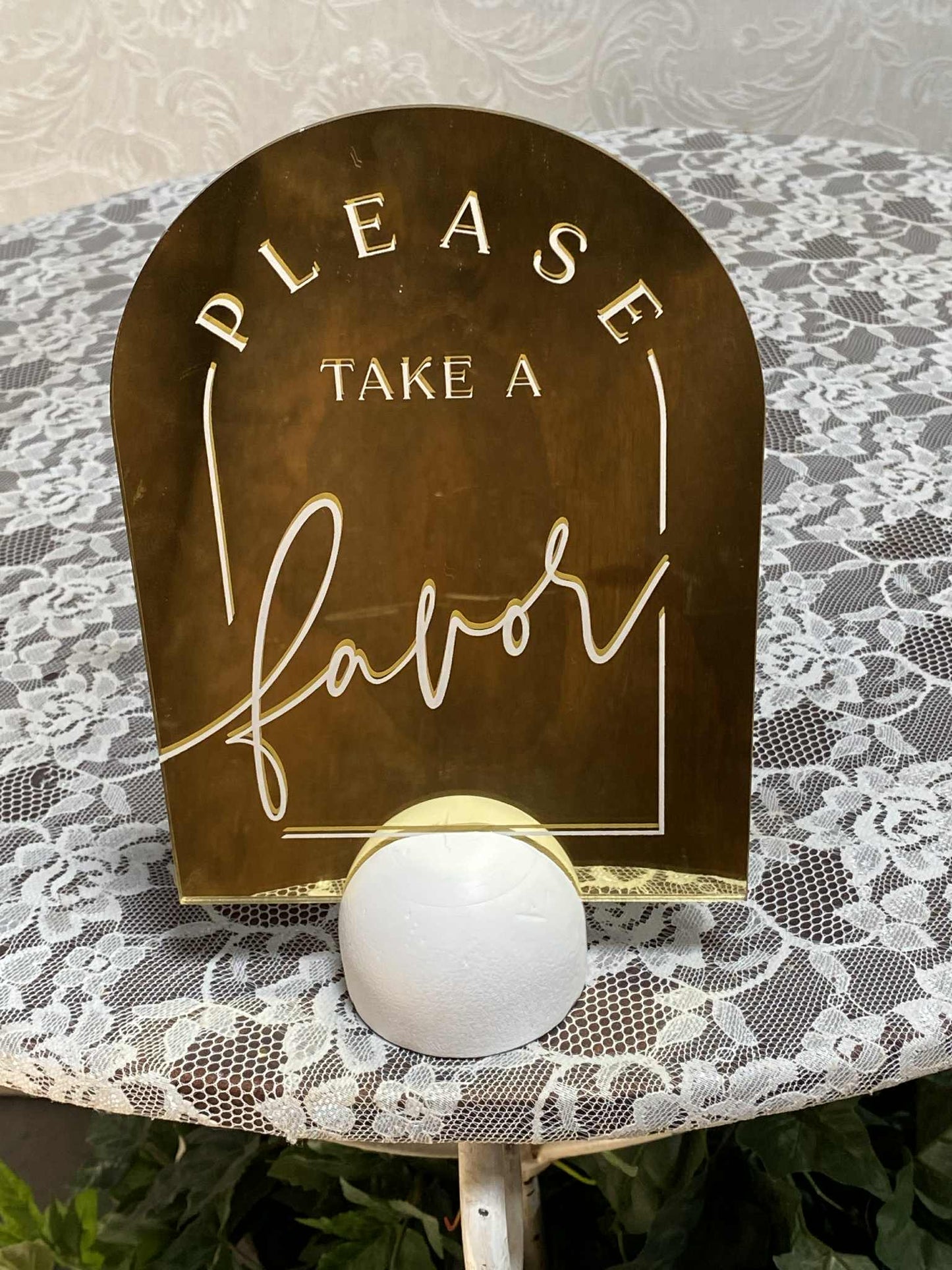 Gold Mirror Favor Sign Stand