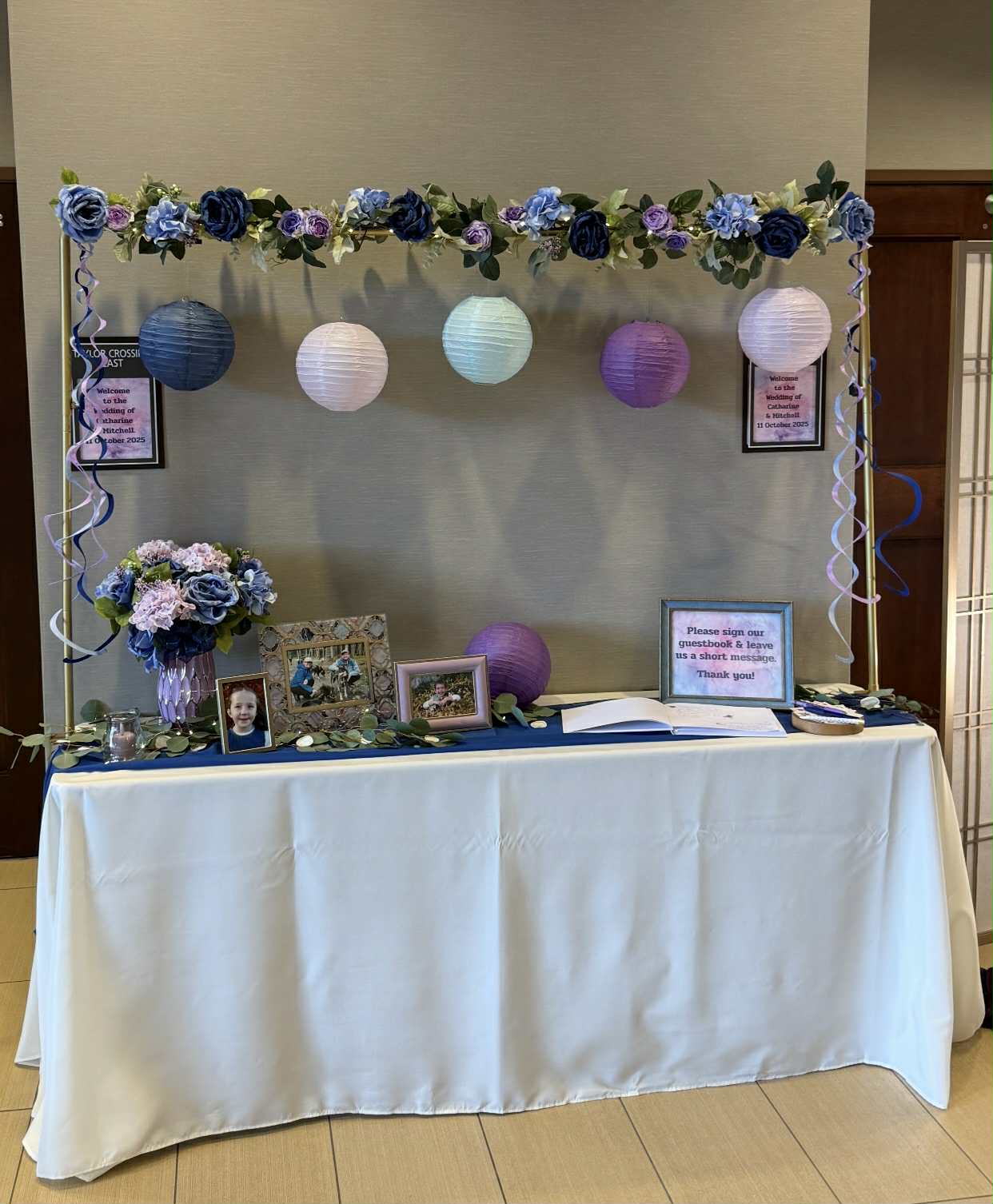 Gold Over-the-Table Rod Stand