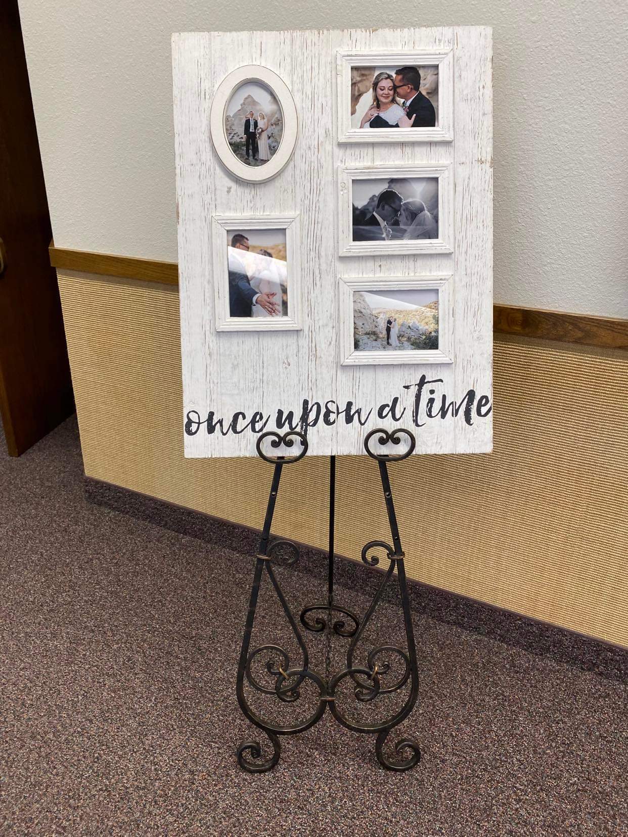 Black Swirl Floor Easel