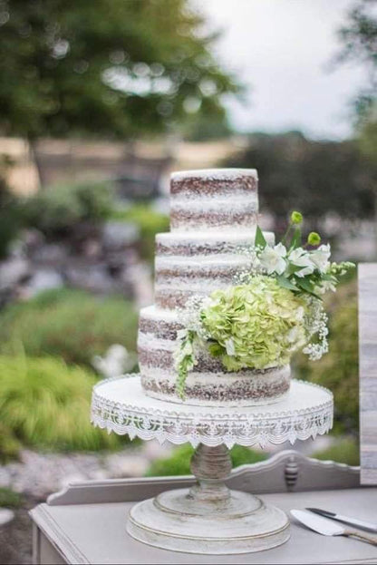 Cream Scalloped Cake Stand