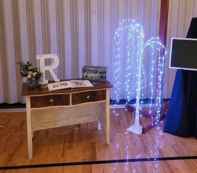 Wood Grain Entry Table