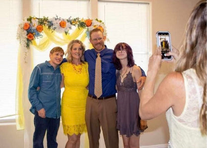 Collapsible Cream Metal Arch Backdrop