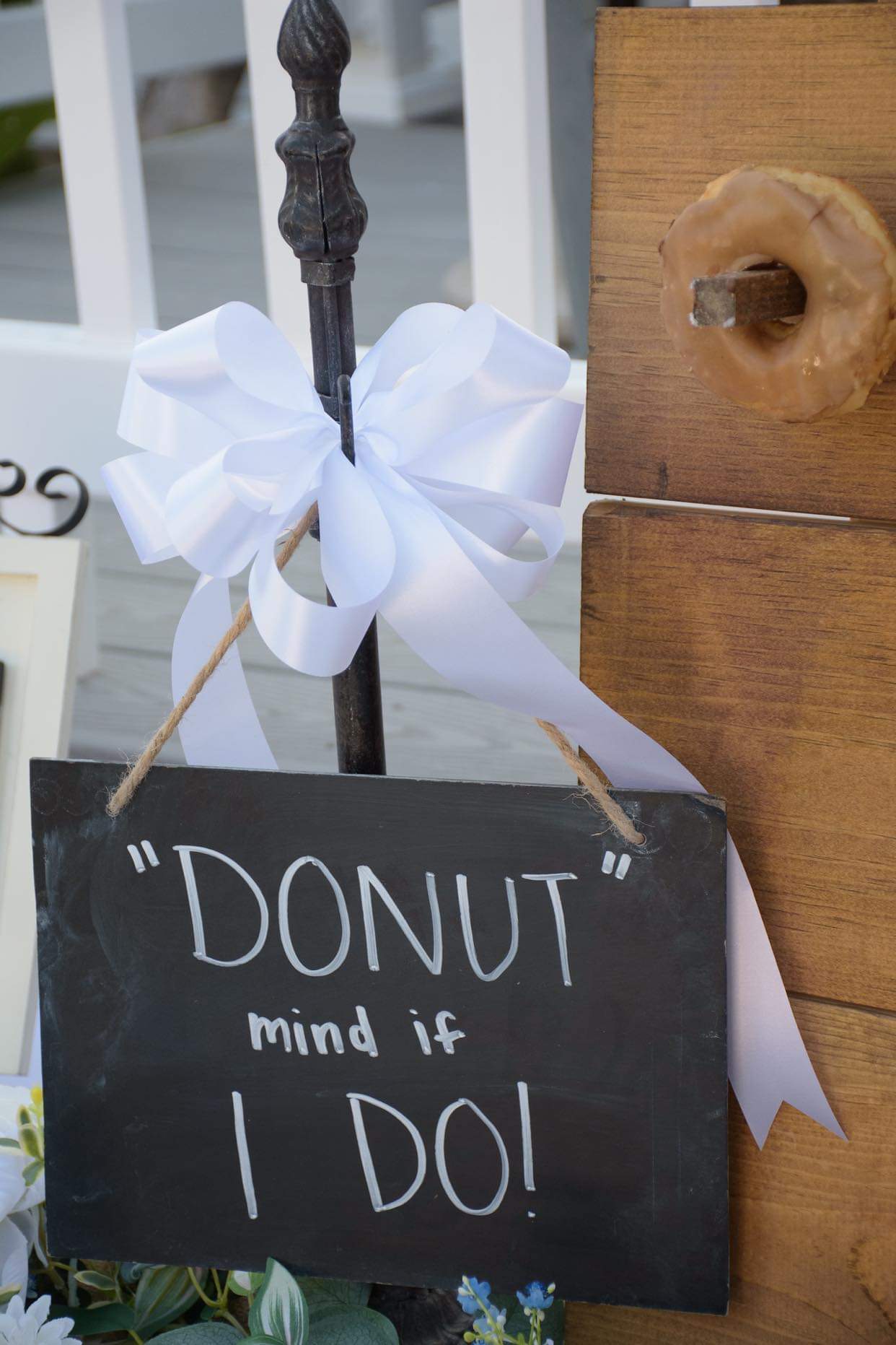Adjustable Wreath Hanger Stand