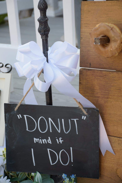 Adjustable Wreath Hanger Stand
